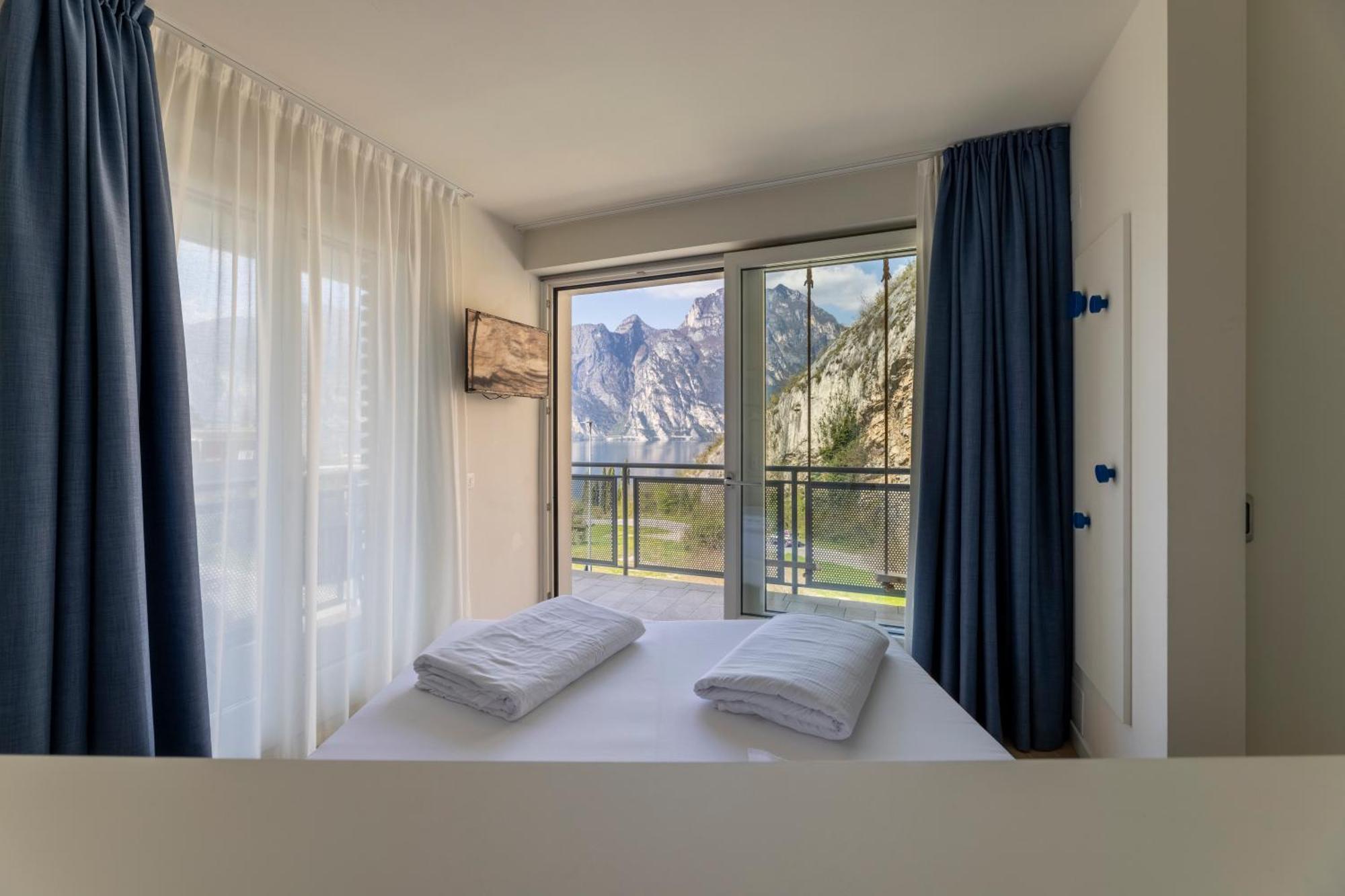 Hi Hotels Torbole - Pool & Spa Torbole Sul Garda Екстериор снимка