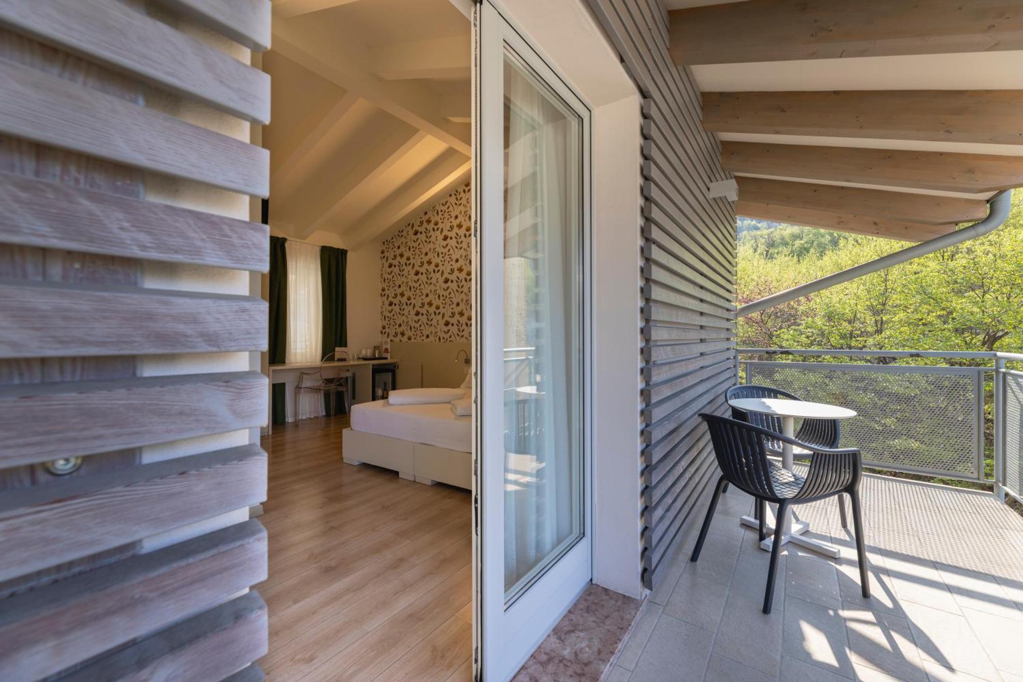 Hi Hotels Torbole - Pool & Spa Torbole Sul Garda Екстериор снимка