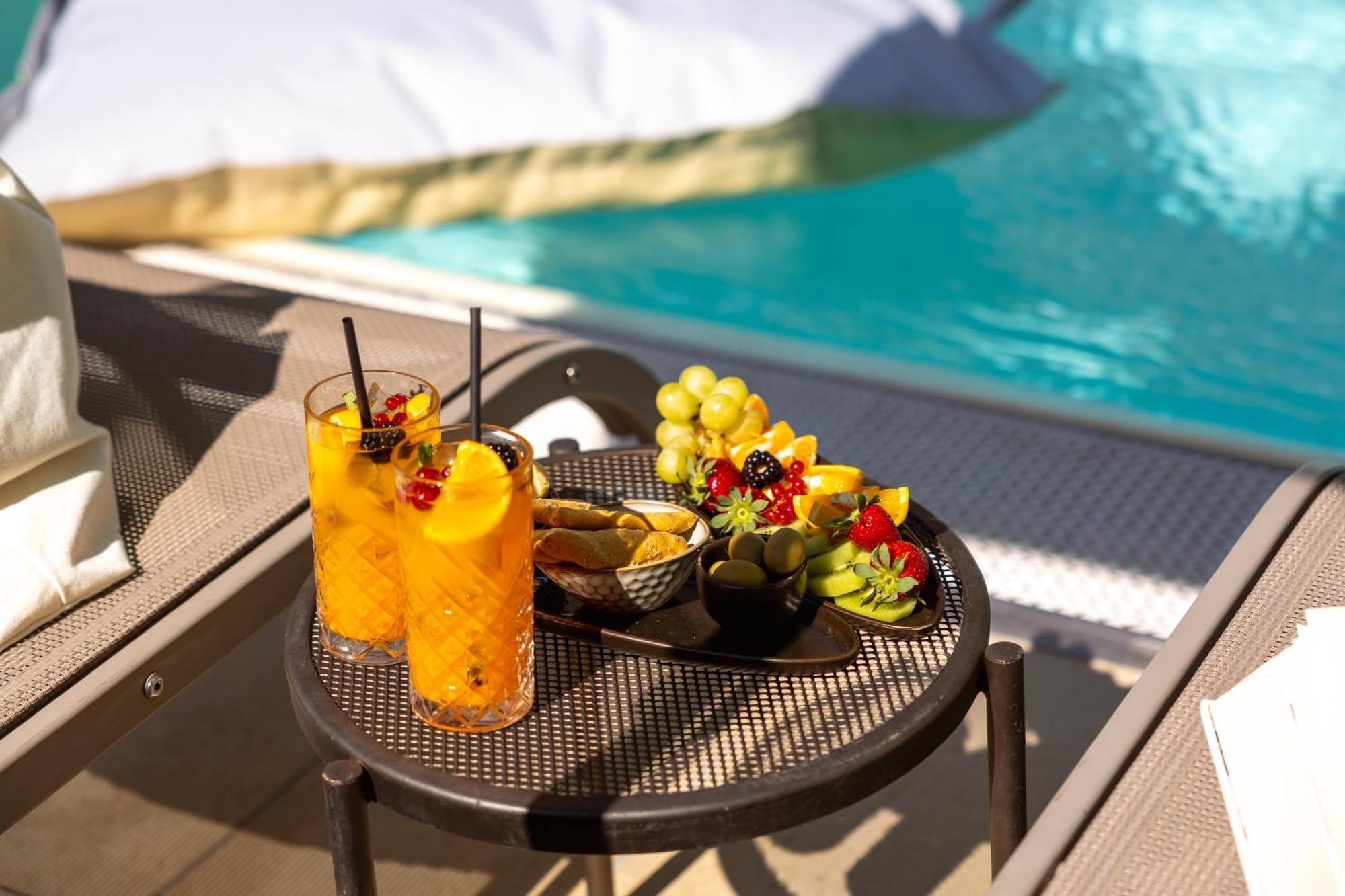 Hi Hotels Torbole - Pool & Spa Torbole Sul Garda Екстериор снимка