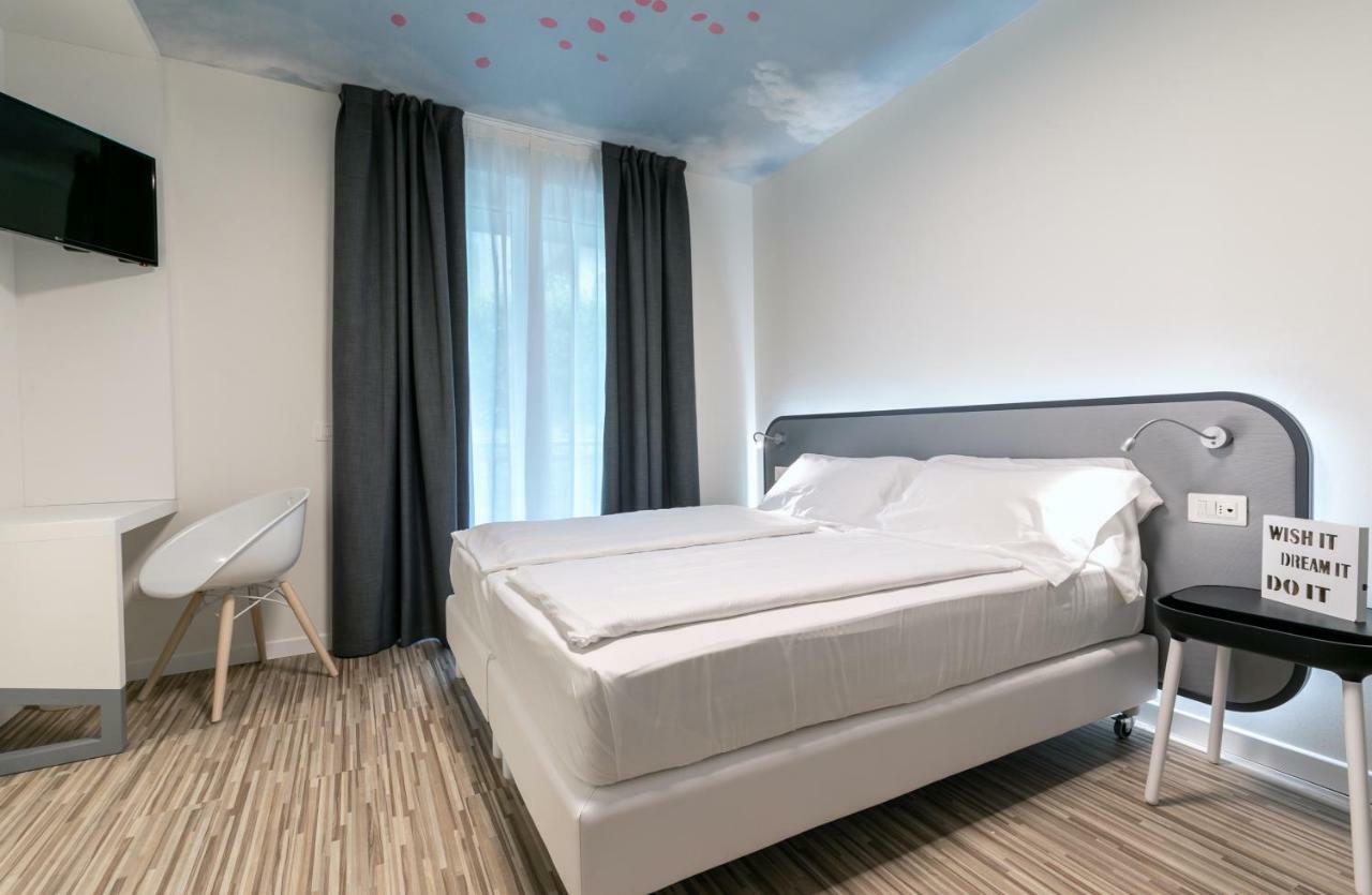 Hi Hotels Torbole - Pool & Spa Torbole Sul Garda Екстериор снимка